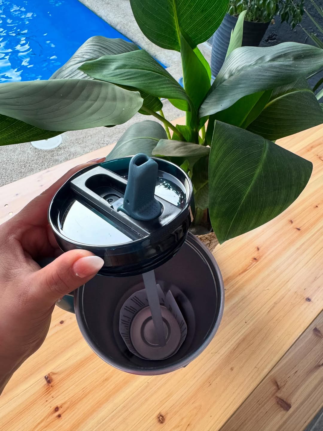 Stanley 1200ML Tumbler Pro Tour Flip Straw Dark Green-IQ