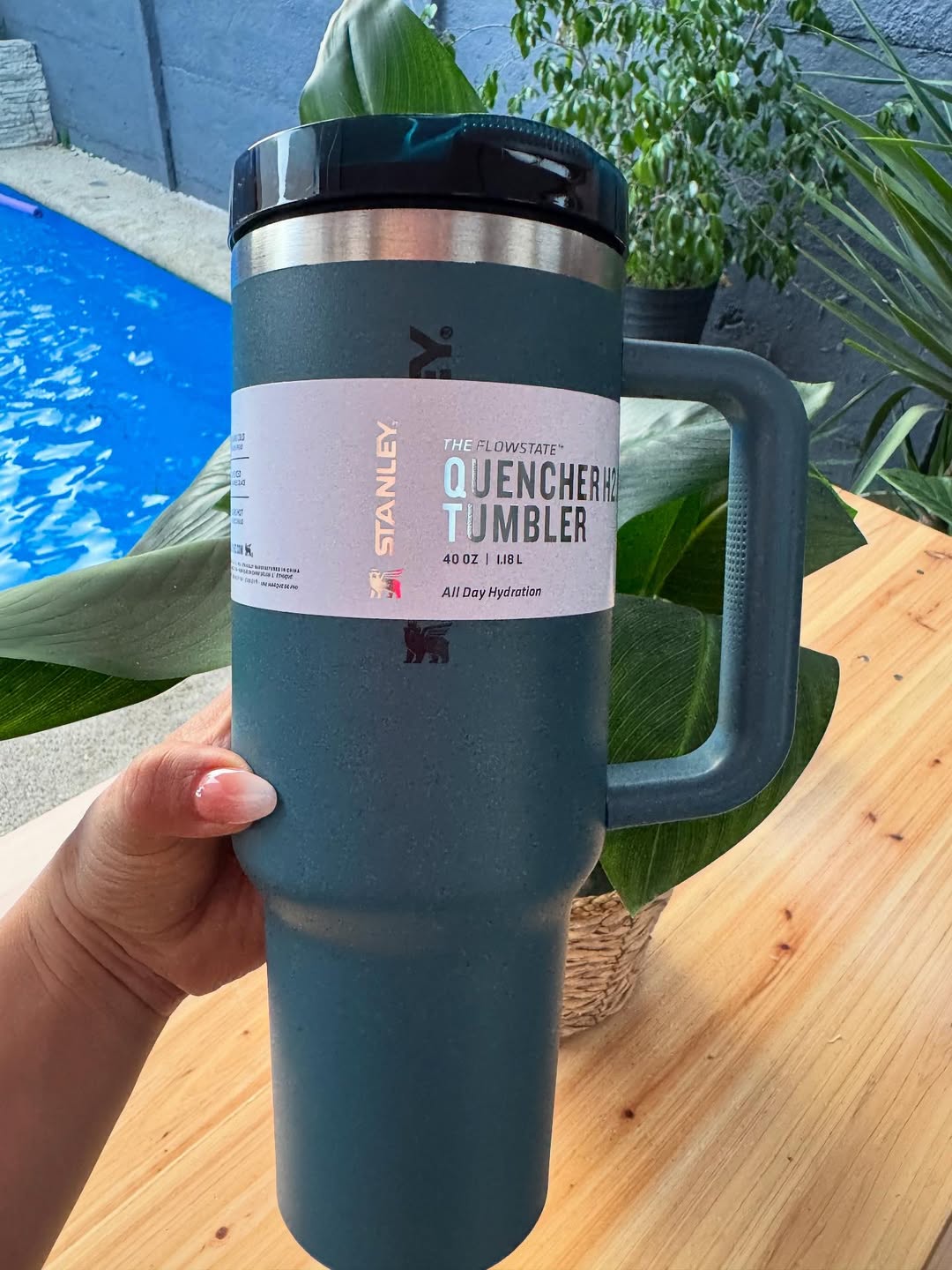 Stanley 1200ML Tumbler Pro Tour Flip Straw Dark Green-IQ