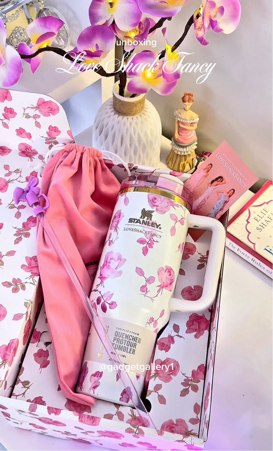 Stanley X 40OZ Tumbler Love Shack White With GiftBox