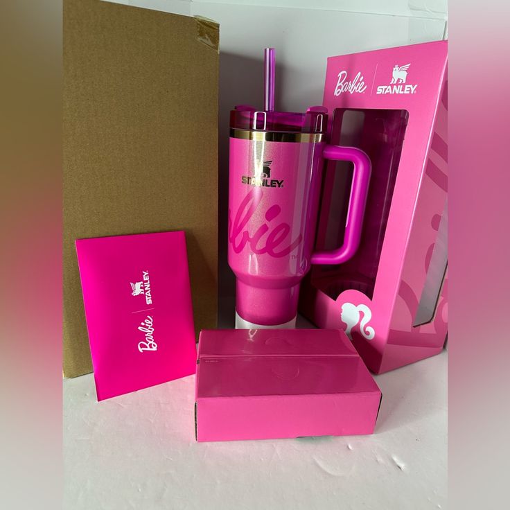 Stanley x Barbie 70s Superstar Quencher 1200ml