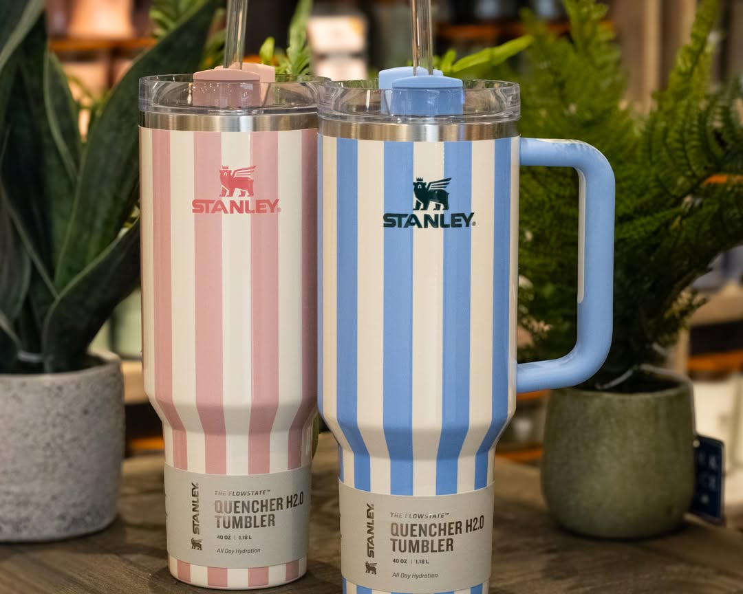 Stanley Quencher 40OZ CornFlower Cabana Gloss Tumbler