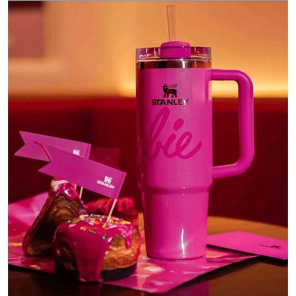 Stanley x Barbie 70s Superstar Quencher 1200ml