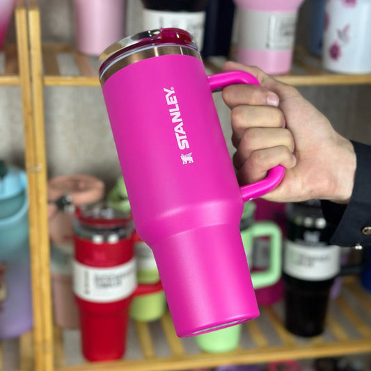 Stanley Quencher 40OZ Tumbler Flip Straw Shocking Pink-IQ